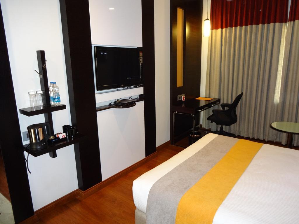 Astoria Hotels Madurai Exterior photo